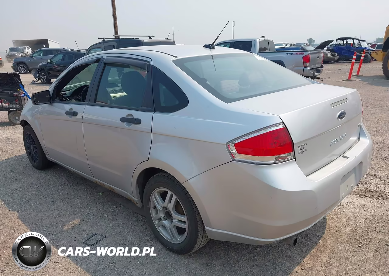 2010 Ford Focus Se VIN:1FAHP3FNXAW296913 - 3