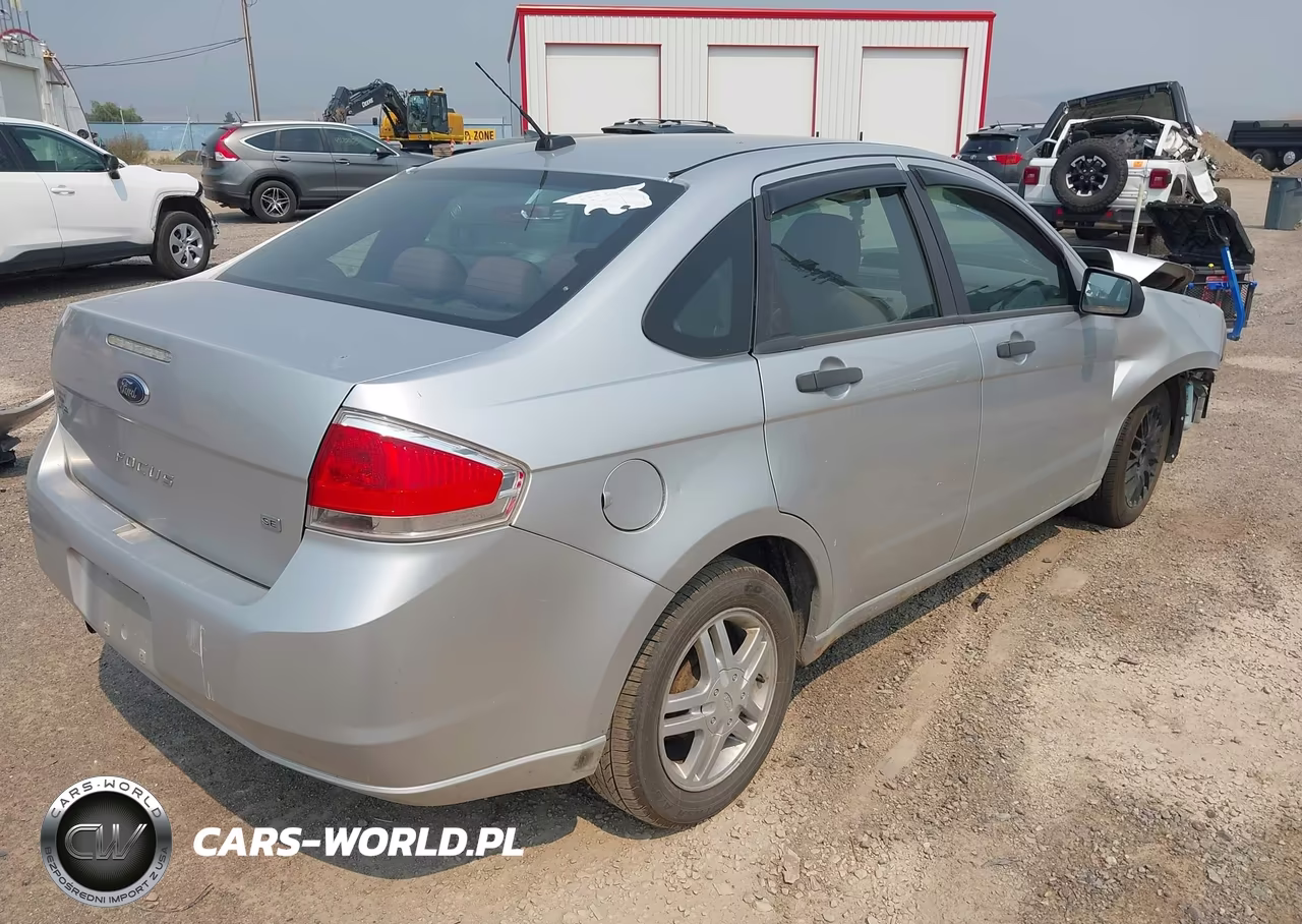 2010 Ford Focus Se VIN:1FAHP3FNXAW296913 - 4