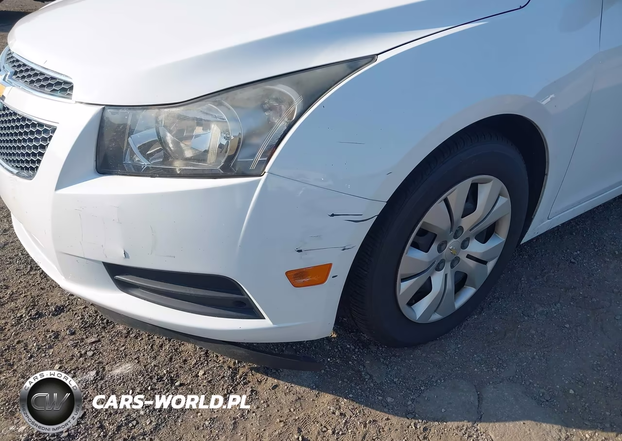 2013 Chevrolet Cruze Ls Auto VIN:1G1PA5SG5D7309469 - 6