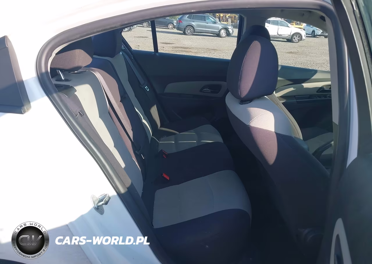 2013 Chevrolet Cruze Ls Auto VIN:1G1PA5SG5D7309469 - 8