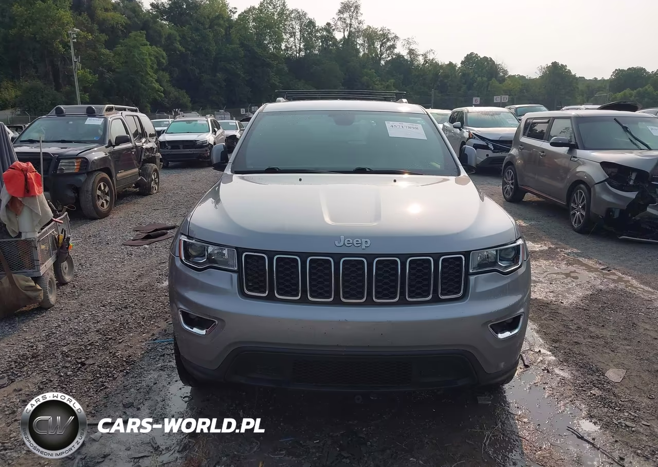 2018 Jeep Grand Cherokee Laredo E 4X4 VIN:1C4RJFAG8JC388954 - 12