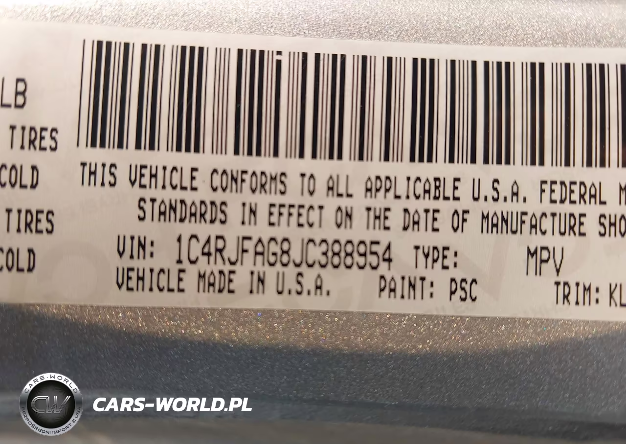 2018 Jeep Grand Cherokee Laredo E 4X4 VIN:1C4RJFAG8JC388954 - 9