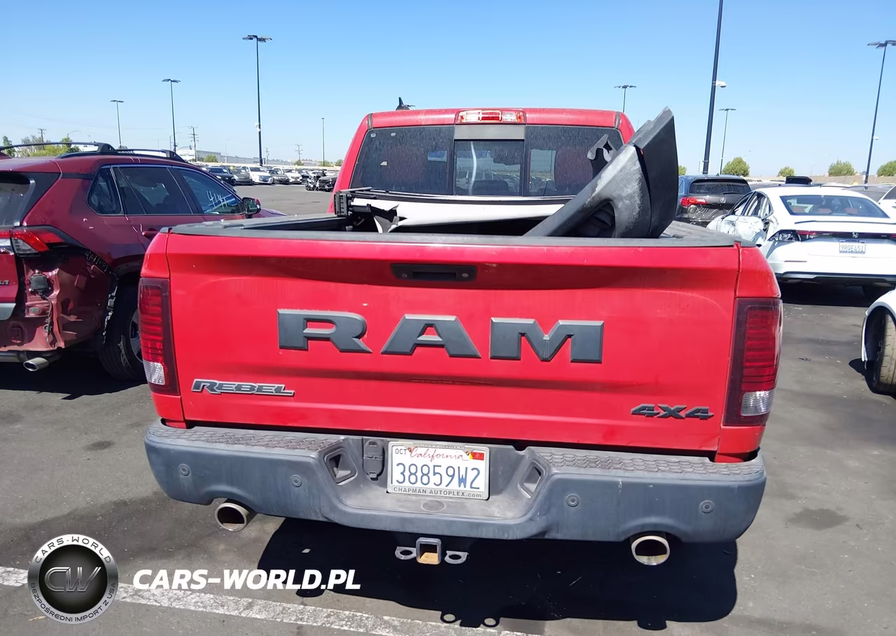 2015 Ram 1500 Rebel VIN:1C6RR7YT2FS736379 - 17
