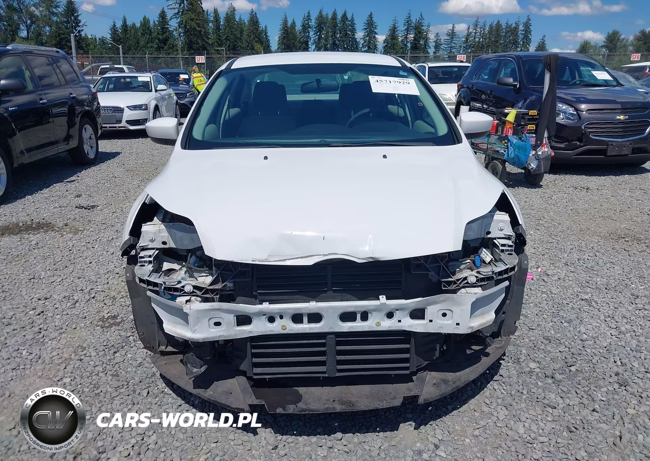2012 Ford Focus Se VIN:1FAHP3F22CL424409 - 13