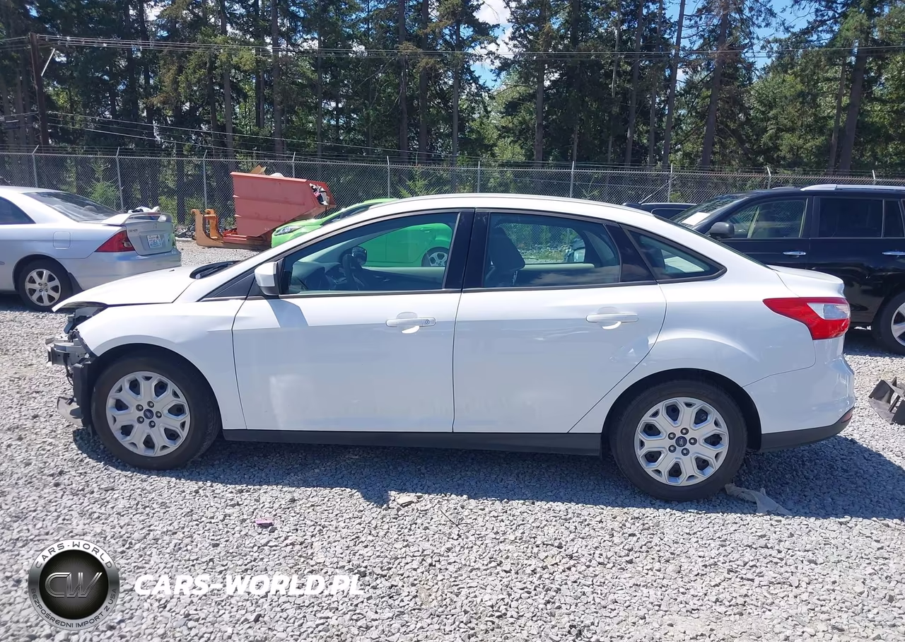 2012 Ford Focus Se VIN:1FAHP3F22CL424409 - 15