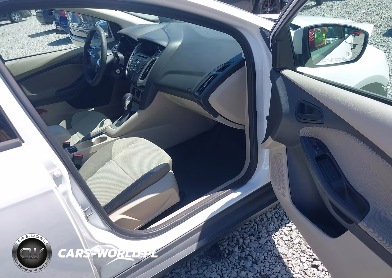 2012 Ford Focus Se VIN:1FAHP3F22CL424409 - 18