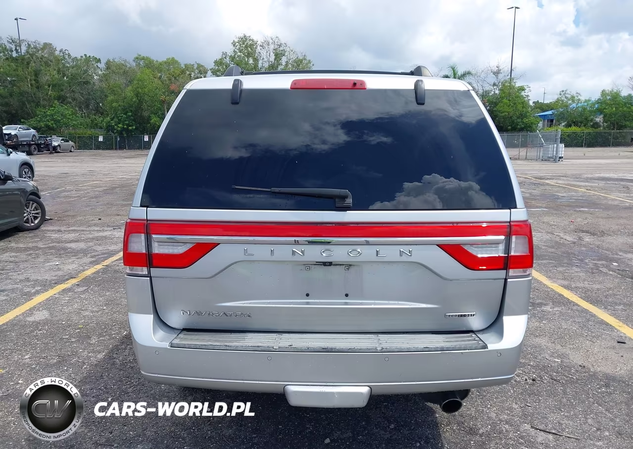 2016 Lincoln Navigator Select VIN:5LMJJ2HTXGEL06222 - 16