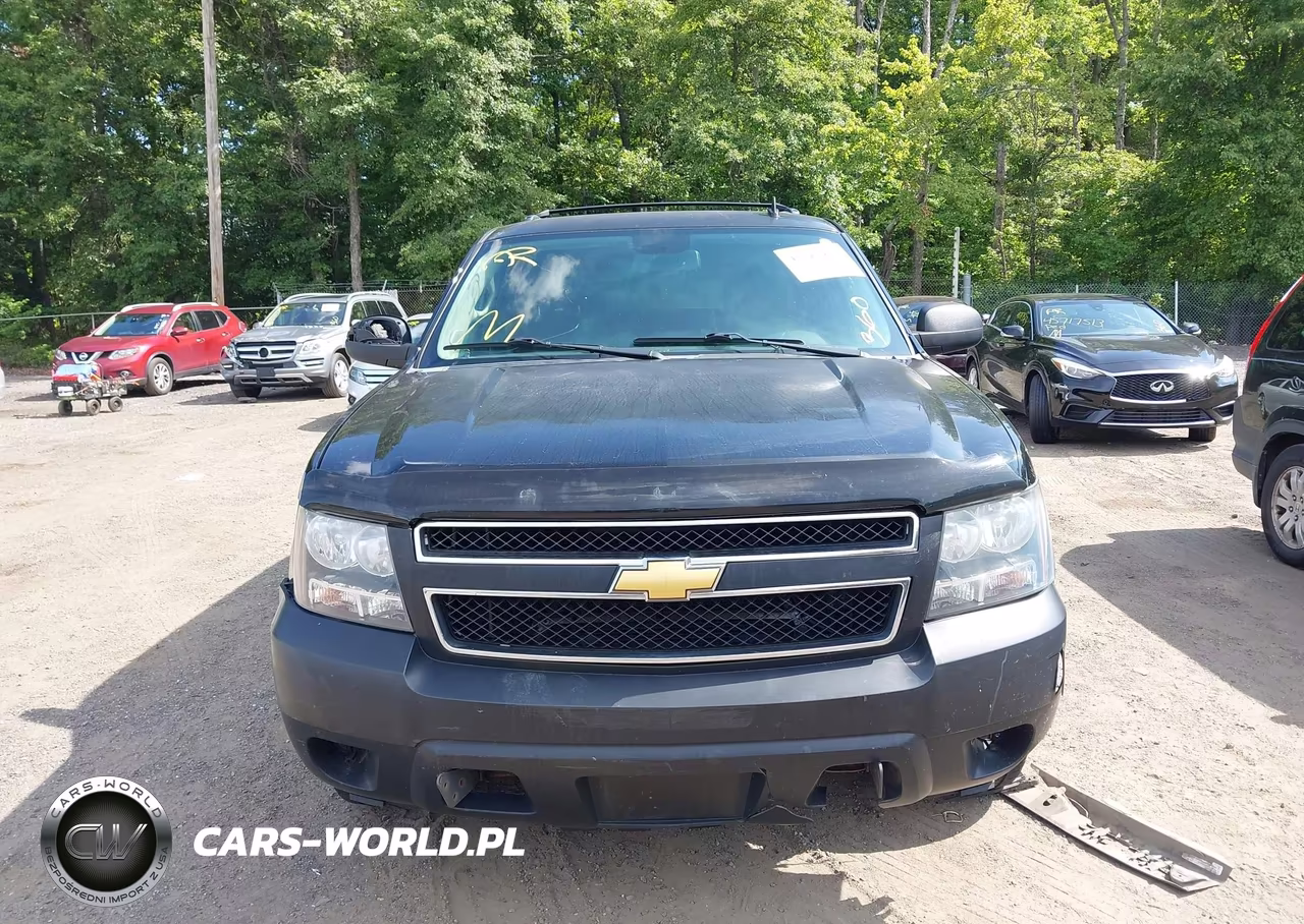 2014 Chevrolet Tahoe Ls VIN:1GNSKAE05ER163660 - 12