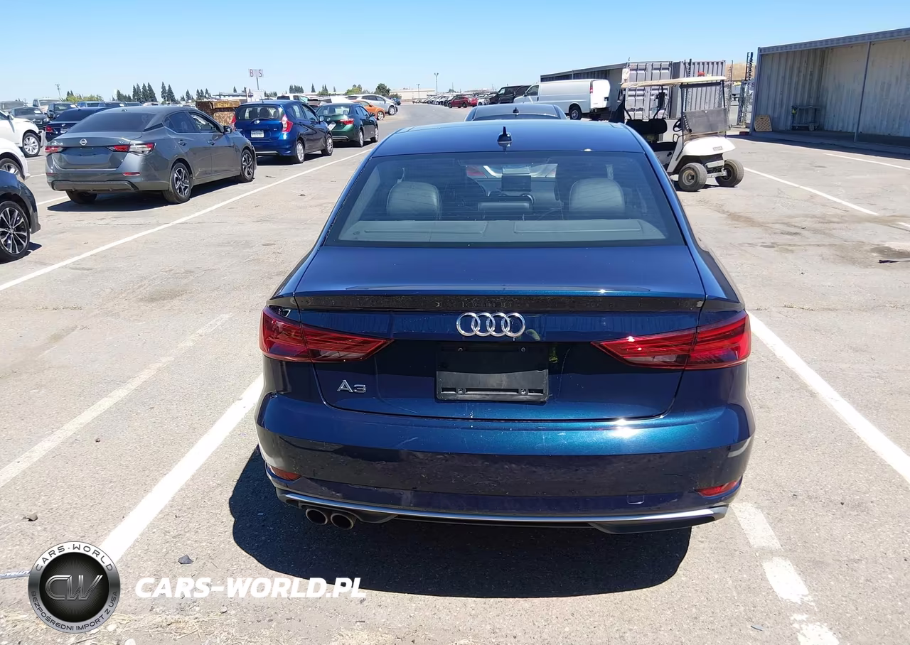 2017 Audi A3 Premium VIN:WAUAUGFF9H1035023 - 16