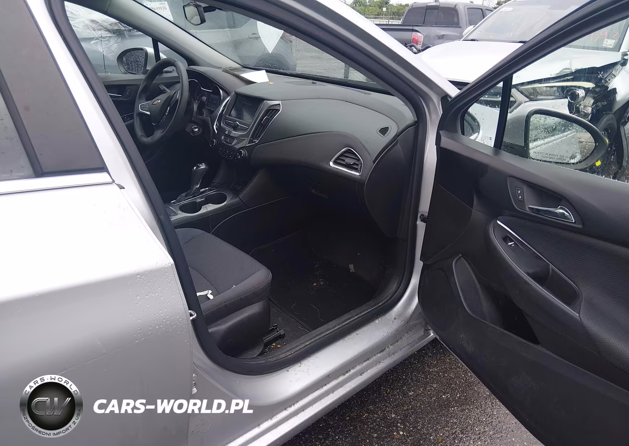 2019 Chevrolet Cruze Lt VIN:1G1BE5SM0K7123291 - 5