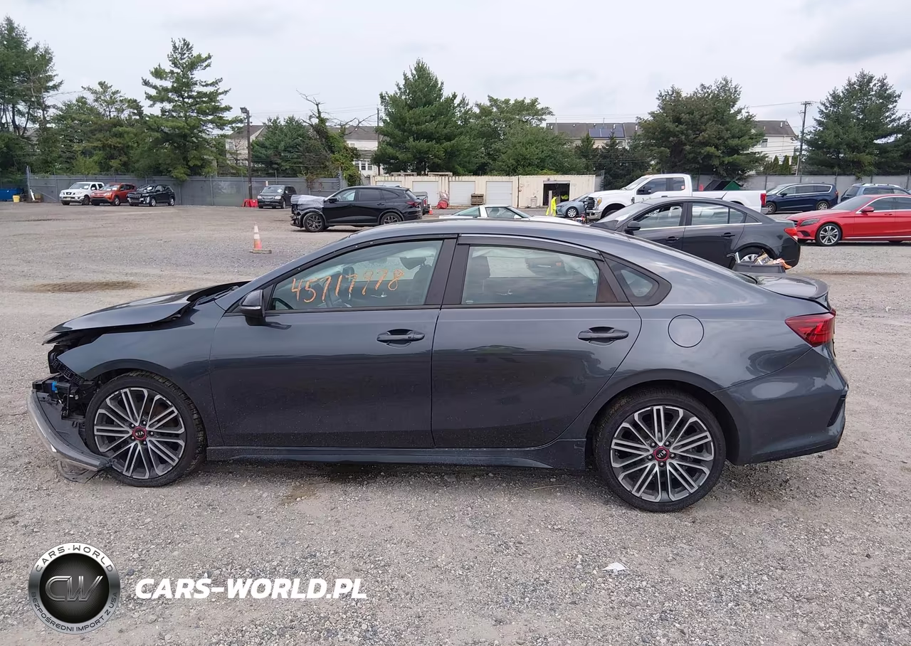 2020 Kia Forte Gt VIN:3KPF44AC7LE227096 - 14