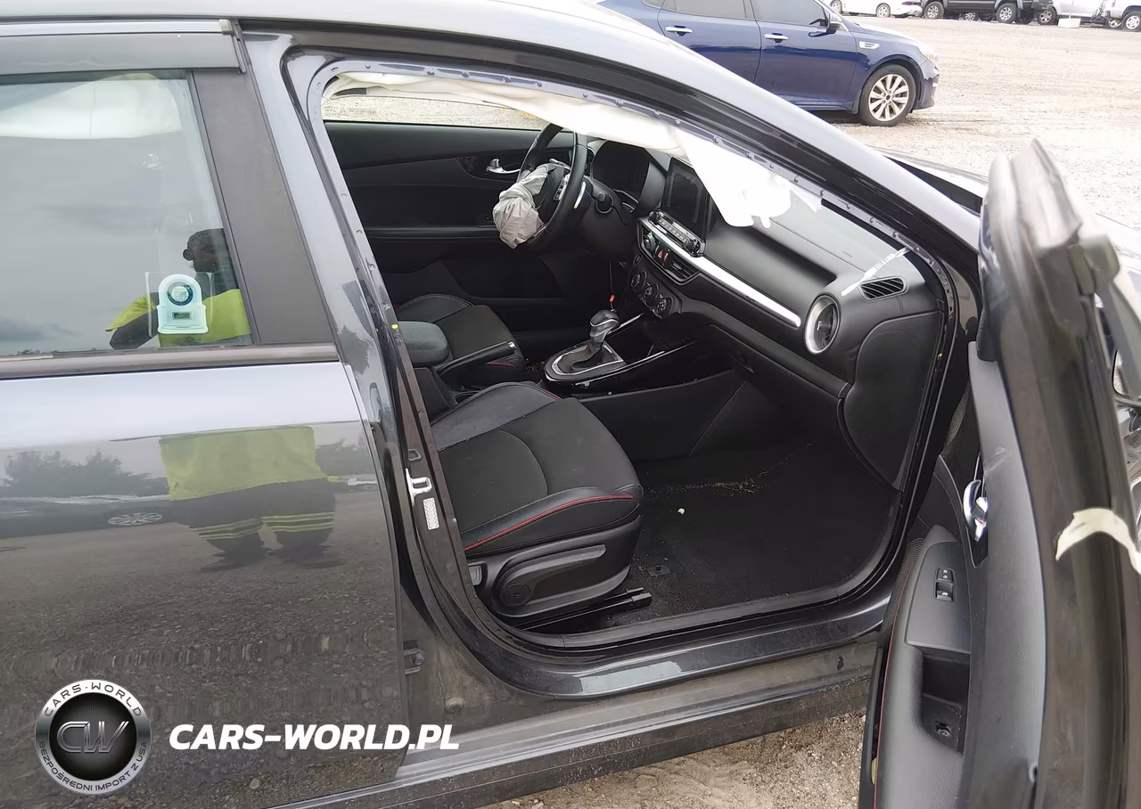 2020 Kia Forte Gt VIN:3KPF44AC7LE227096 - 5