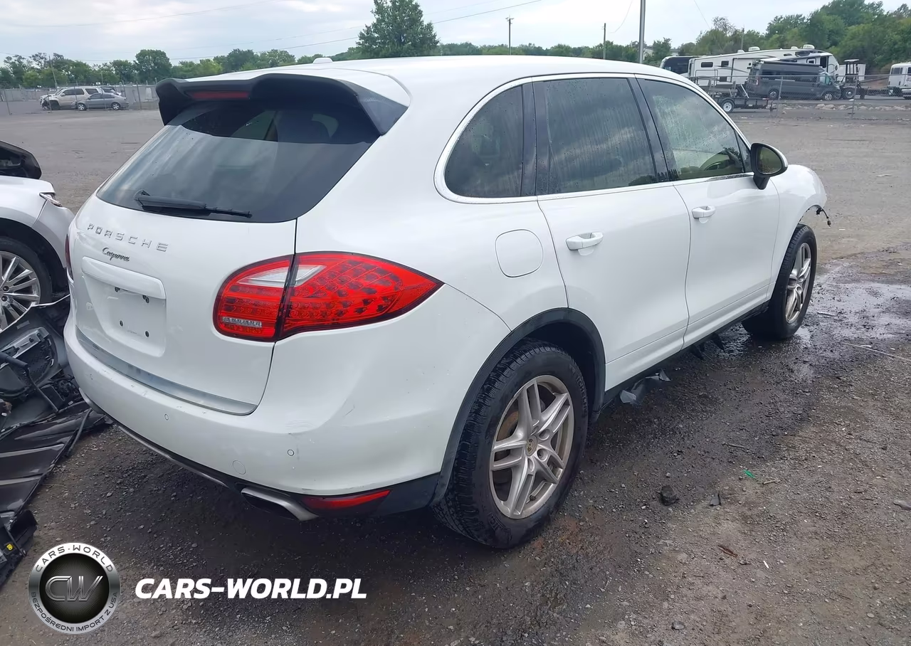2012 Porsche Cayenne VIN:WP1AA2A28CLA09317 - 4