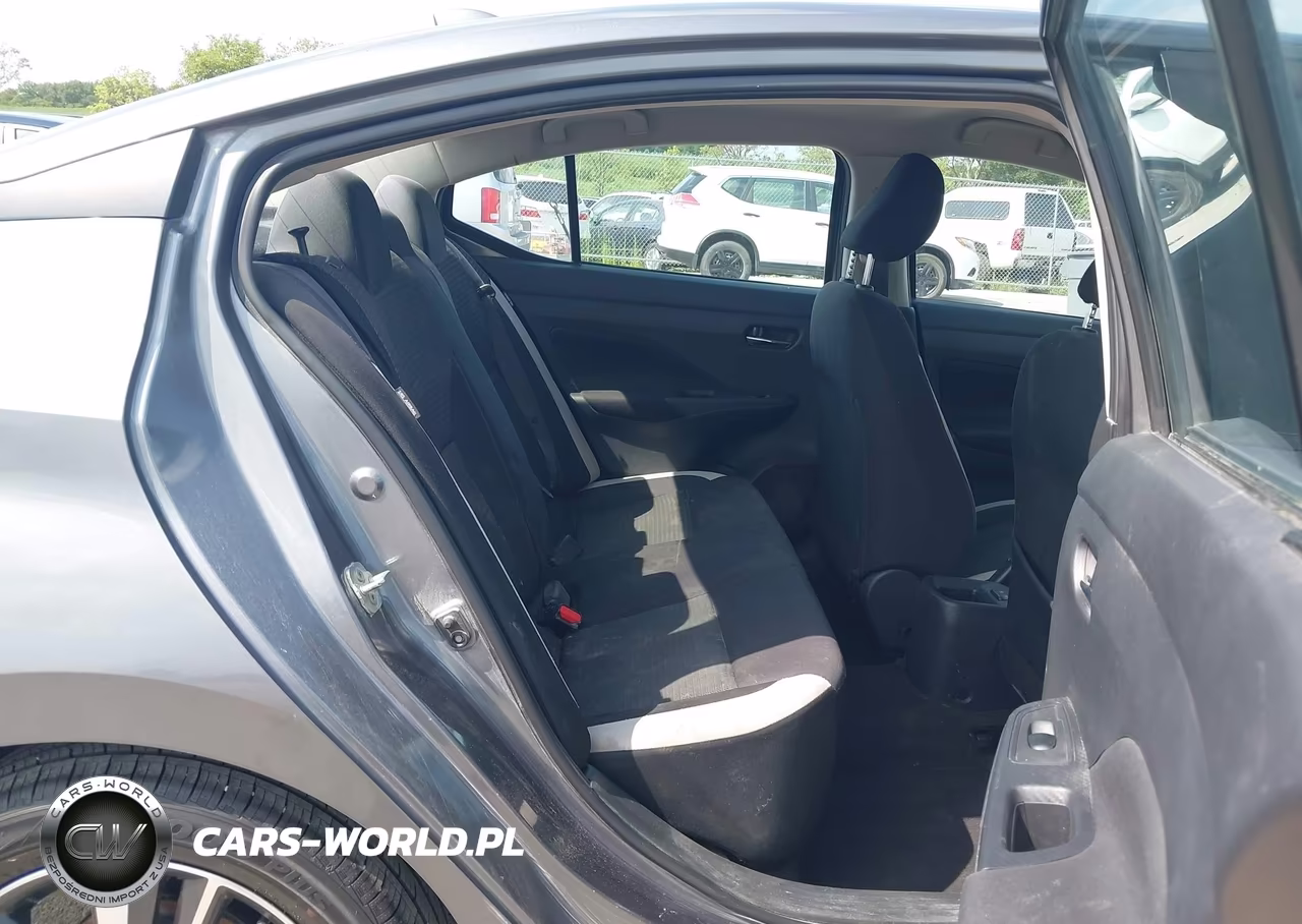 2021 Nissan Versa Sv Xtronic Cvt VIN:3N1CN8EV8ML826270 - 8
