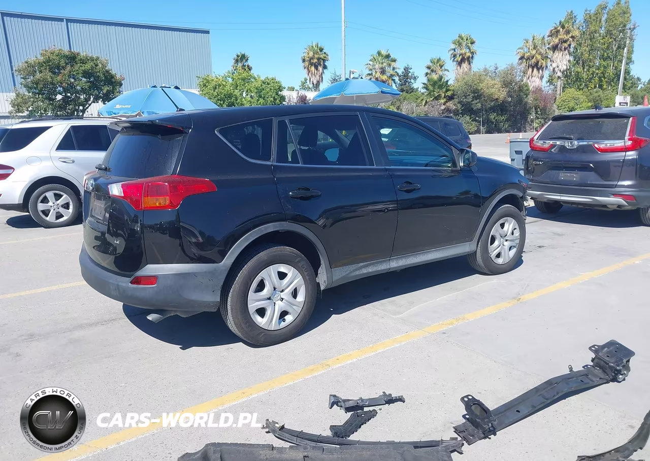 2015 Toyota Rav4 Le VIN:2T3ZFREV8FW212941 - 4