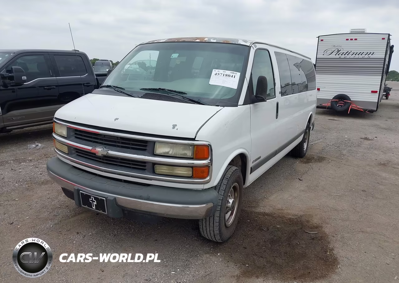 2001 Chevrolet Express VIN:1GAHG39R011208952 - 2