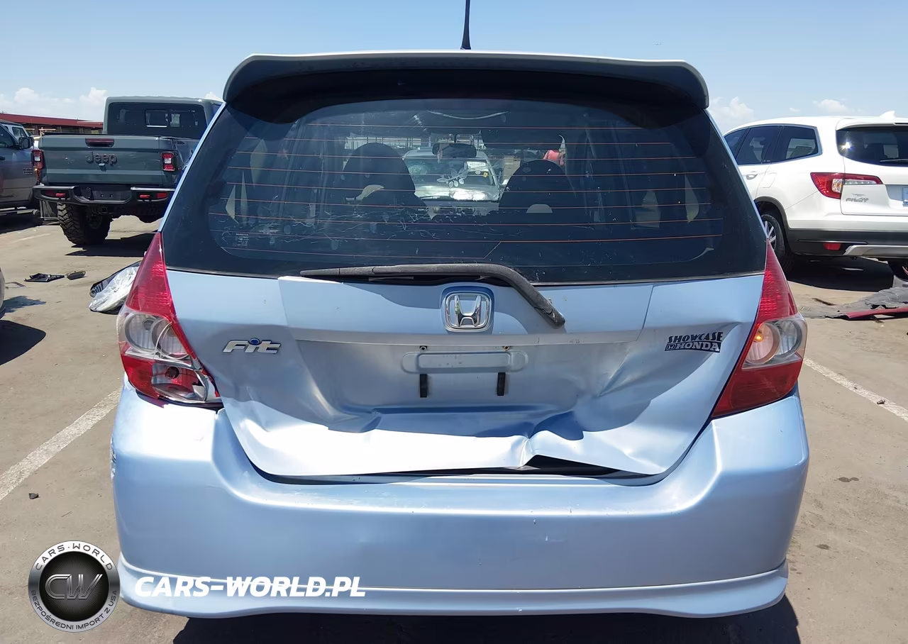 2008 Honda Fit Sport VIN:JHMGD386X8S014337 - 16