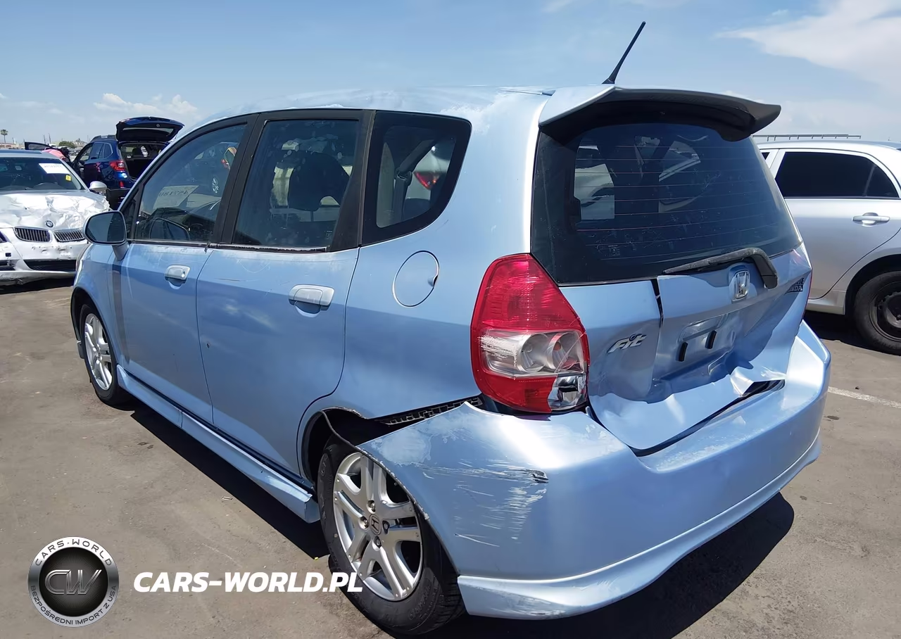 2008 Honda Fit Sport VIN:JHMGD386X8S014337 - 3