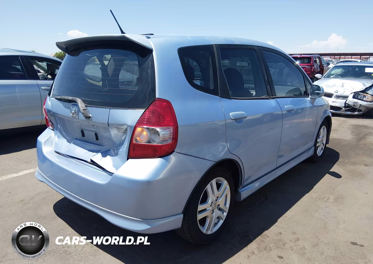 2008 Honda Fit Sport VIN:JHMGD386X8S014337 - 4