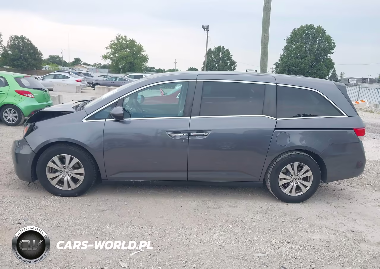 2016 Honda Odyssey Se VIN:5FNRL5H31GB130424 - 14