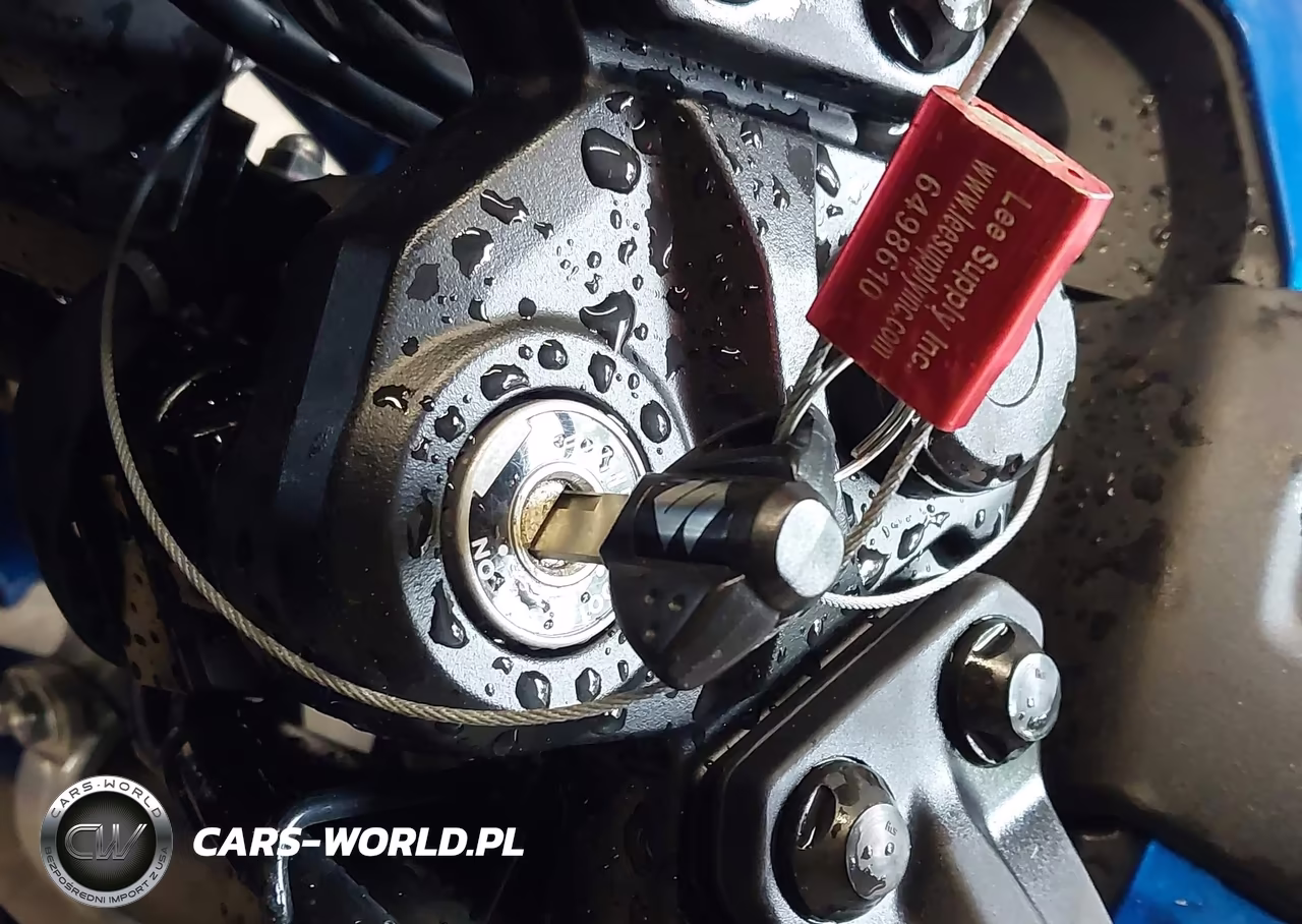 2025 Suzuki Gsx800 F VIN:JS1EM13B9S7102219 - 11