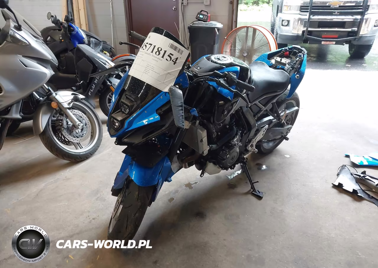 2025 Suzuki Gsx800 F VIN:JS1EM13B9S7102219 - 2