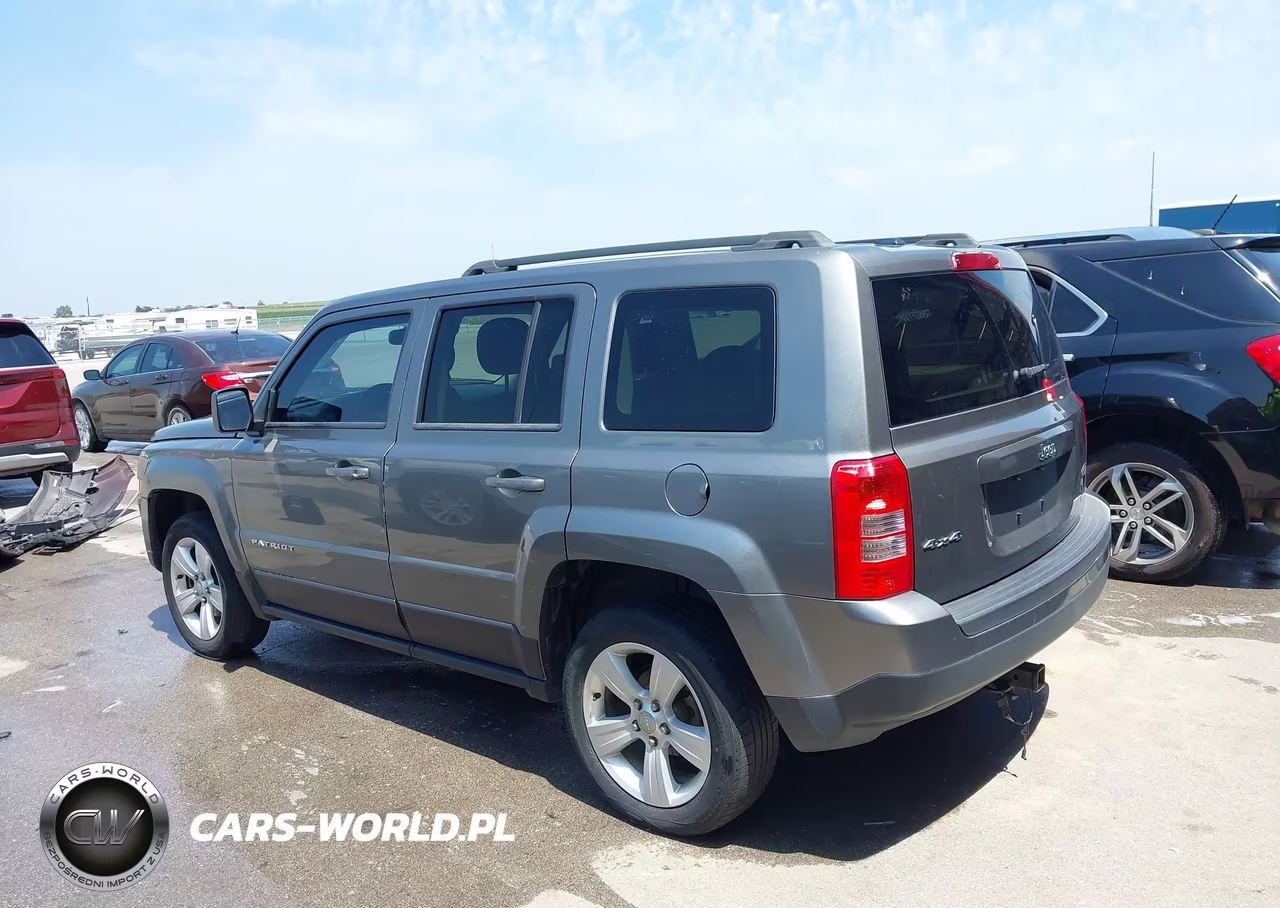 2014 Jeep Patriot Latitude VIN:1C4NJRFB5ED500770 - 14