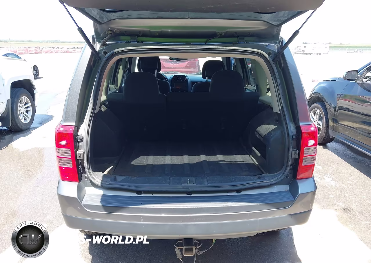 2014 Jeep Patriot Latitude VIN:1C4NJRFB5ED500770 - 17
