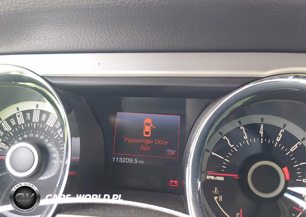 2013 Ford Mustang V6 Premium VIN:1ZVBP8EM6D5219372 - 7