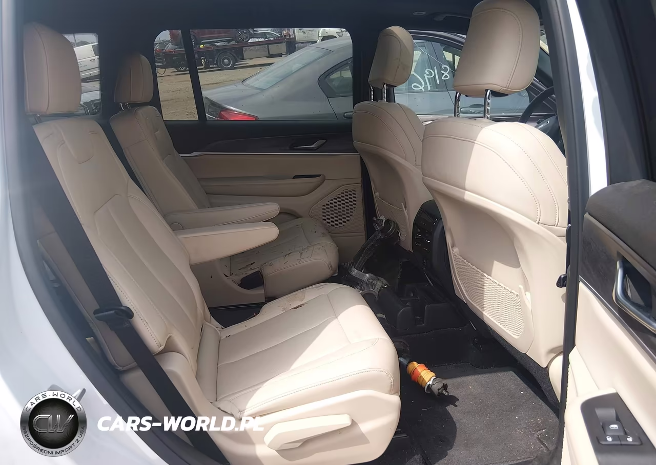 2025 Jeep Grand Cherokee L Limited 4X4 VIN:1C4RJKBG0S8676978 - 8