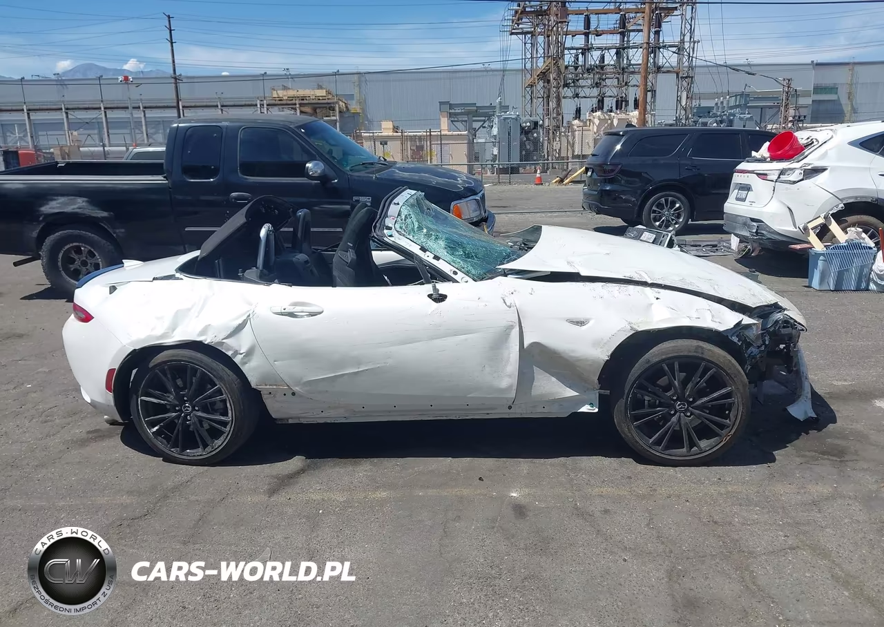 2025 Mazda Mx-5 Miata Club VIN:JM1NDAC70S0652127 - 13