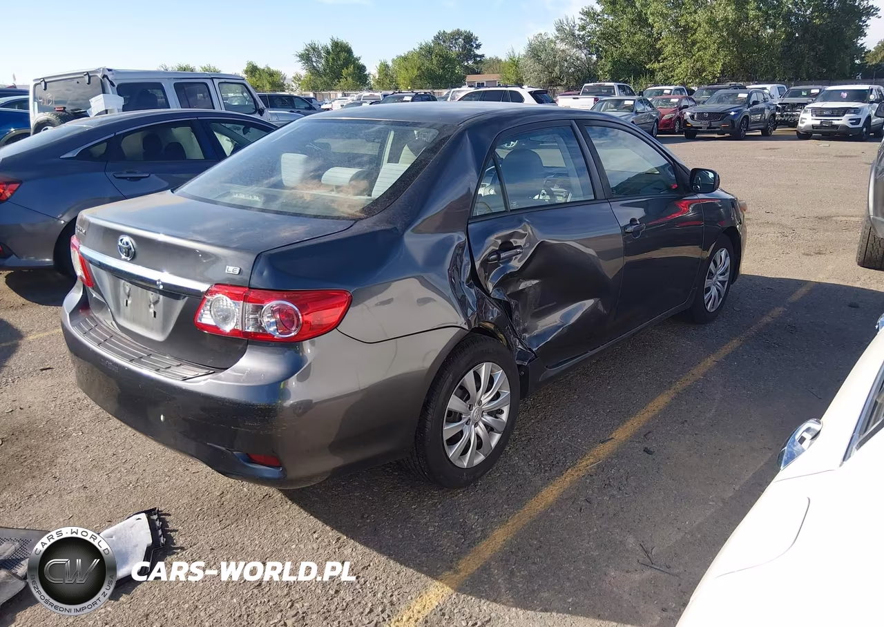 2012 Toyota Corolla Le VIN:5YFBU4EE2CP041121 - 4