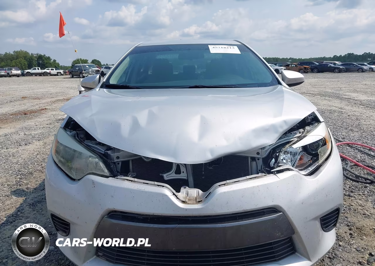 2016 Toyota Corolla Le VIN:2T1BURHE6GC586205 - 12