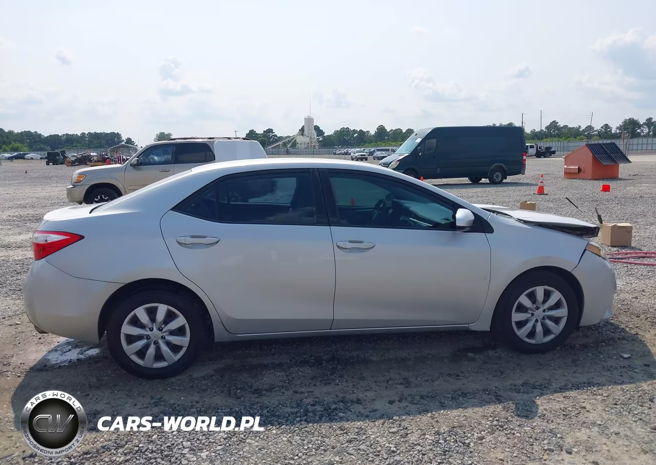 2016 Toyota Corolla Le VIN:2T1BURHE6GC586205 - 13