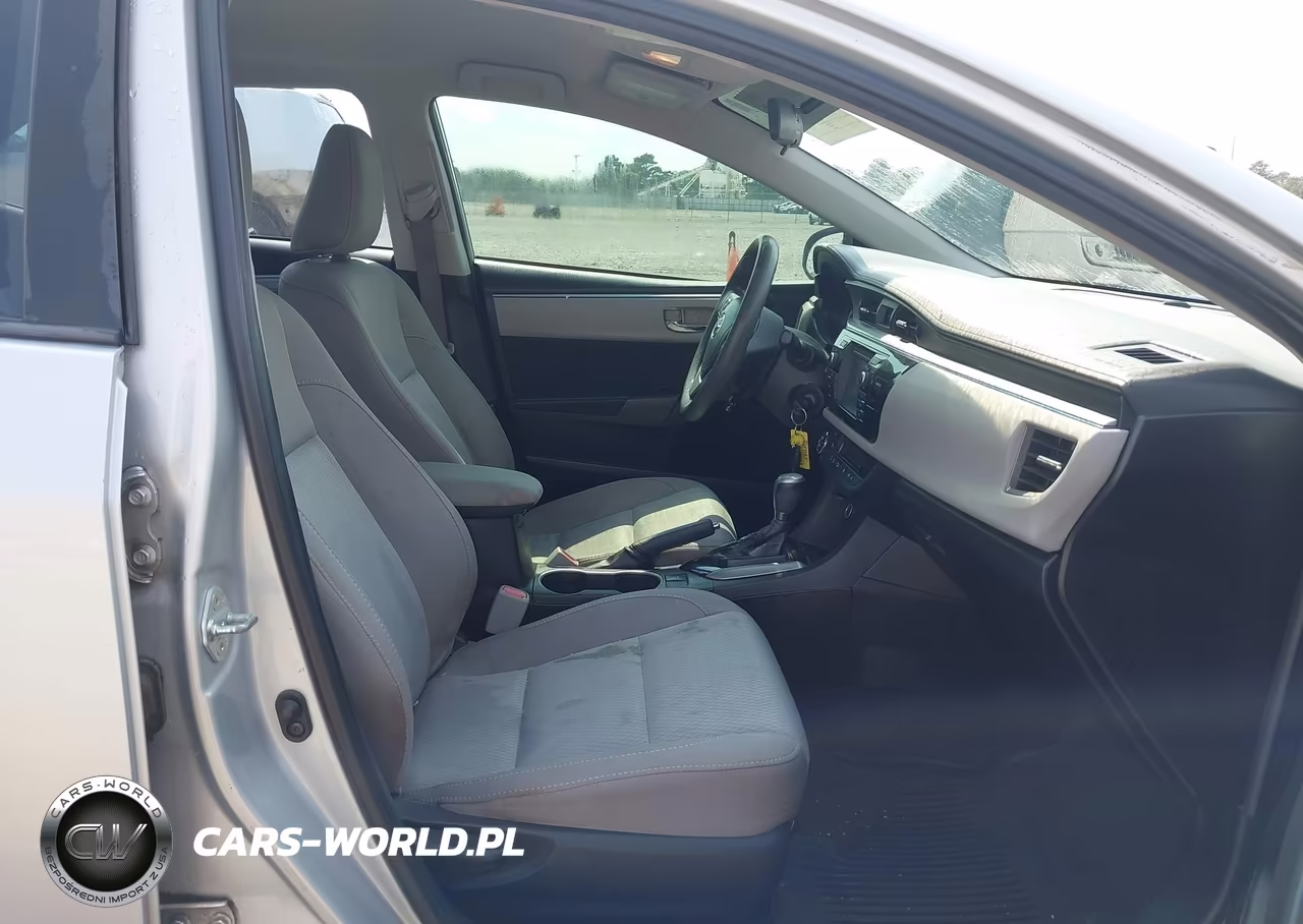 2016 Toyota Corolla Le VIN:2T1BURHE6GC586205 - 5