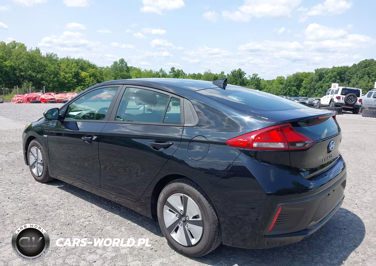 2018 Hyundai Ioniq Hybrid Blue VIN:KMHC65LC2JU076274 - 3