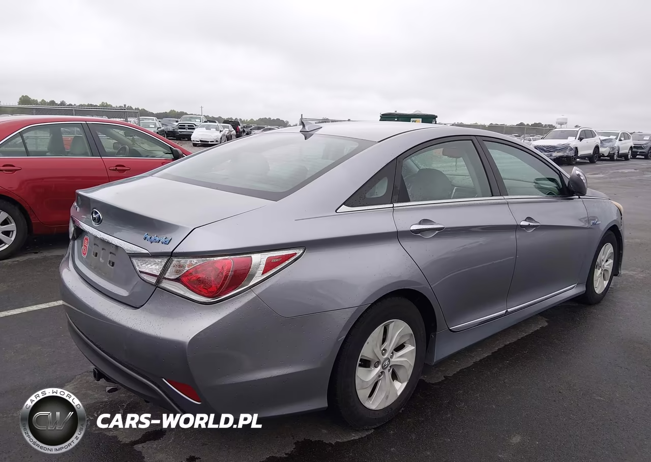 2014 Hyundai Sonata Hybrid VIN:KMHEC4A4XEA113084 - 4