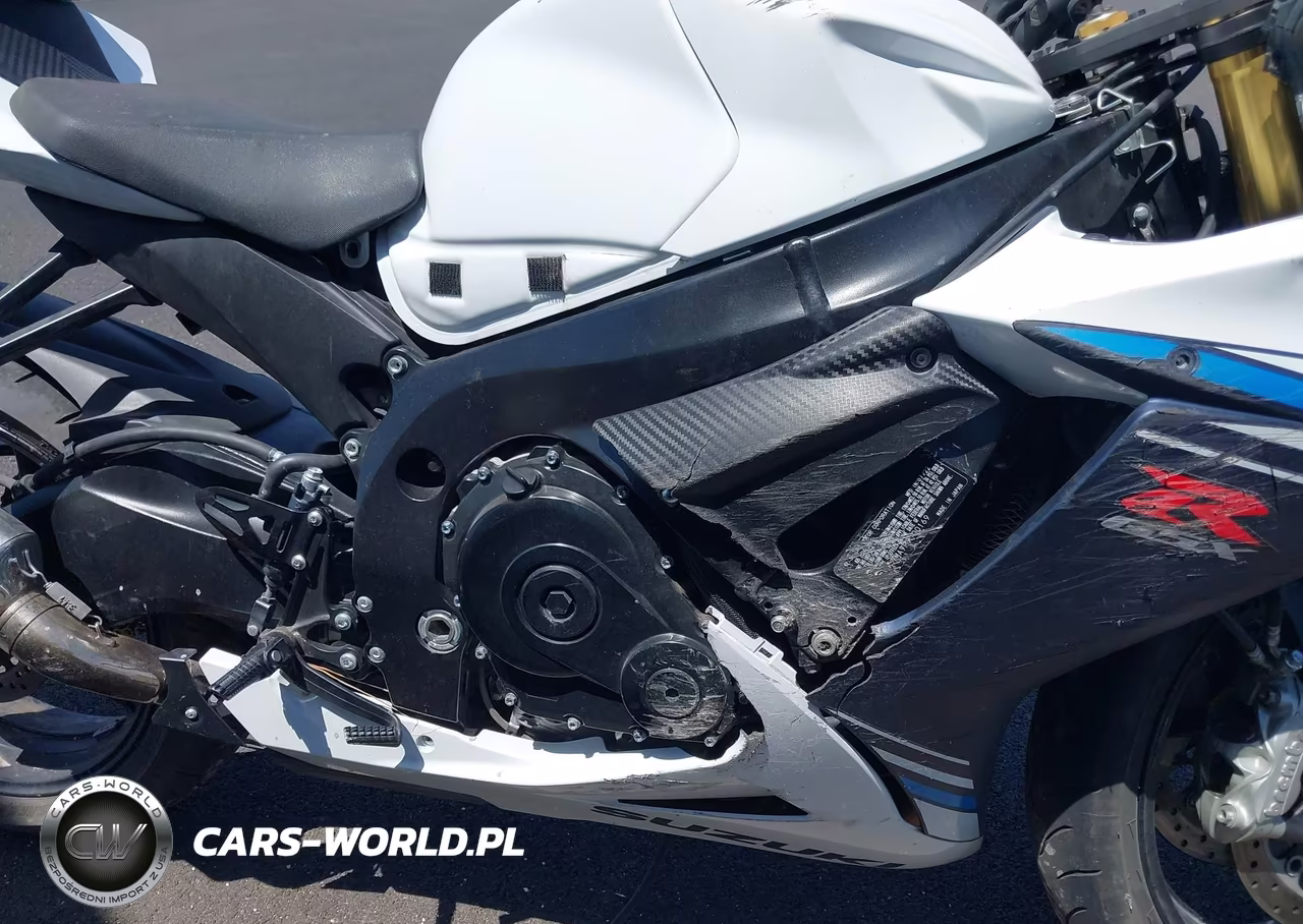 2023 Suzuki Gsx-R750 VIN:JS1GR7MA7P7100169 - 8