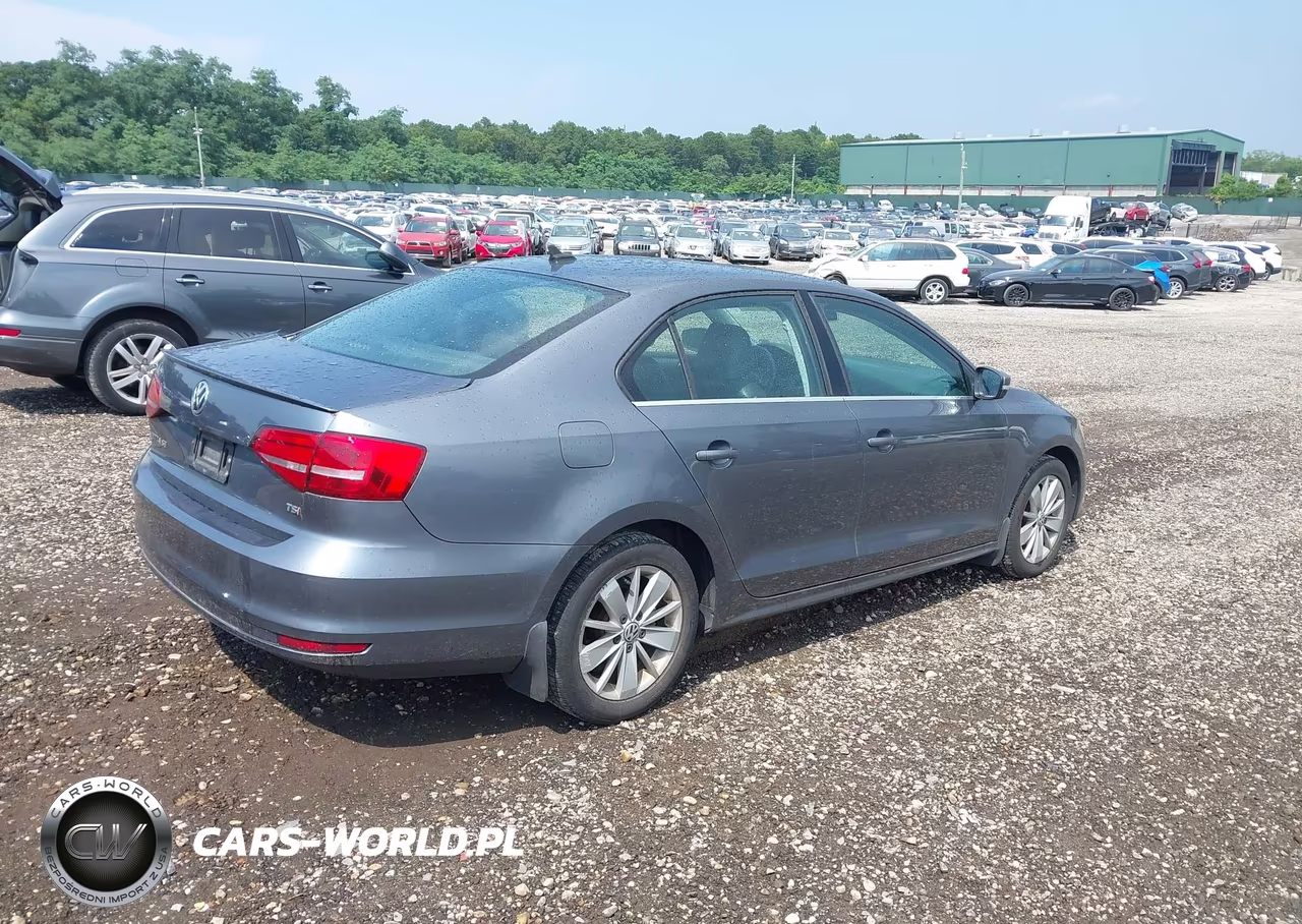 2015 Volkswagen Jetta 1.8T Se VIN:3VWD17AJ0FM310294 - 4