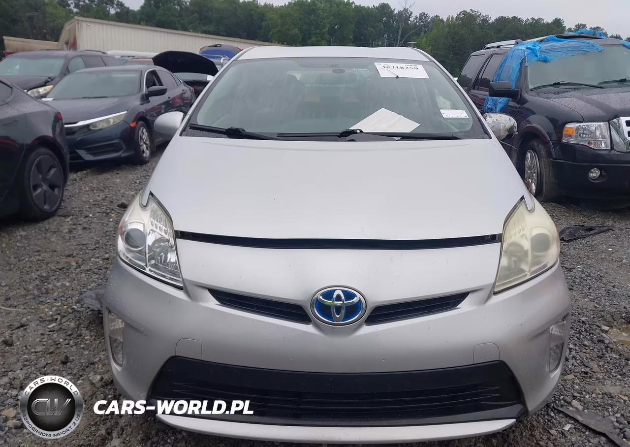 2013 Toyota Prius Two VIN:JTDKN3DU7D5649750 - 12