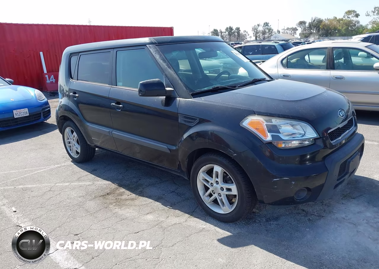 2011 Kia Soul + VIN:KNDJT2A28B7275021 - 1