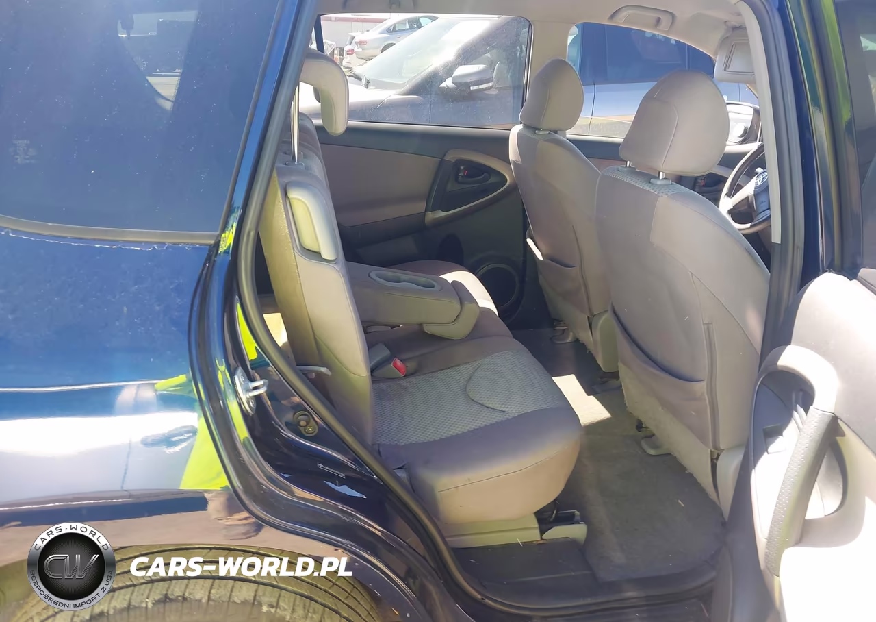 2007 Toyota Rav4 VIN:JTMBD33V075087952 - 8