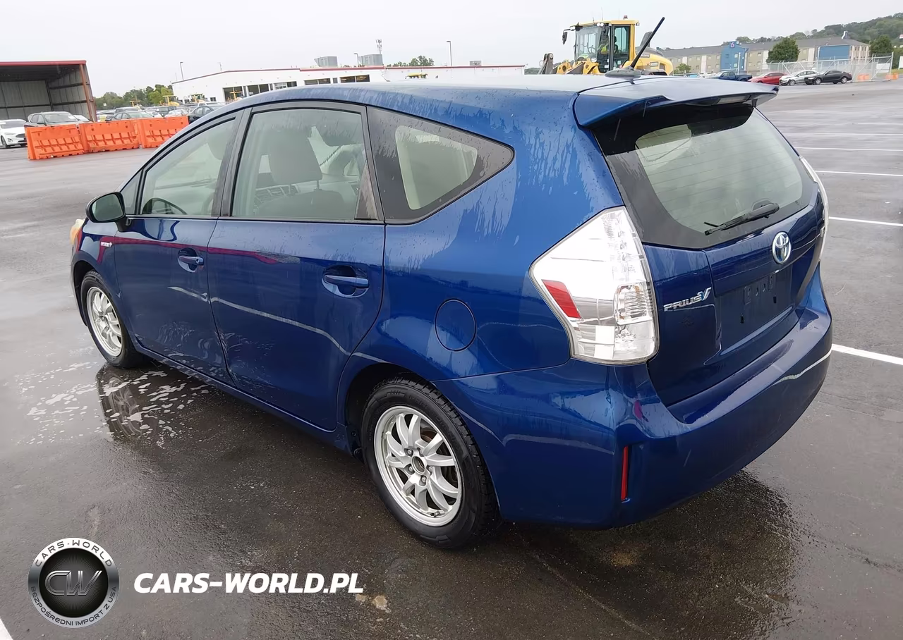 2013 Toyota Prius V Three VIN:JTDZN3EU8D3213305 - 3