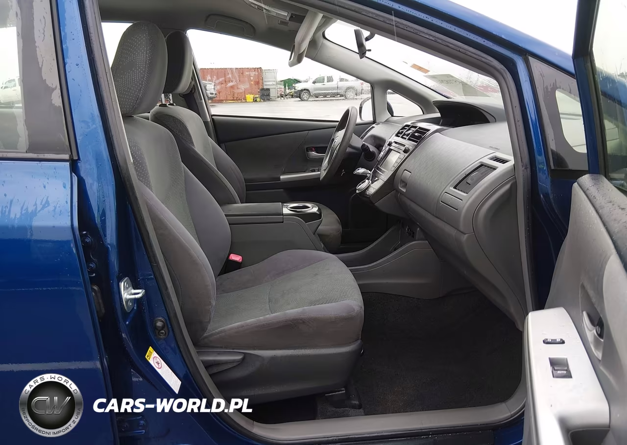2013 Toyota Prius V Three VIN:JTDZN3EU8D3213305 - 5