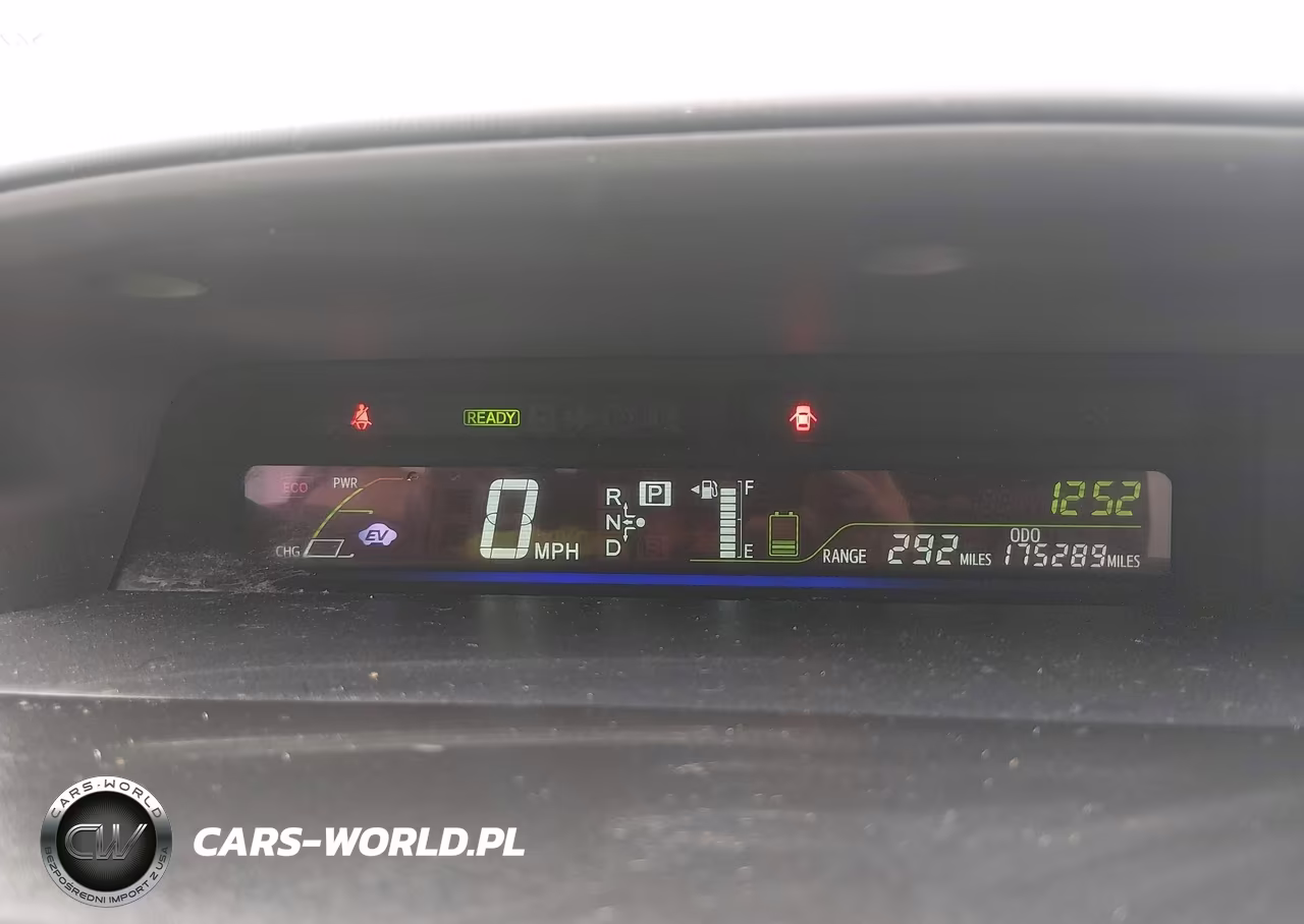 2013 Toyota Prius V Three VIN:JTDZN3EU8D3213305 - 7