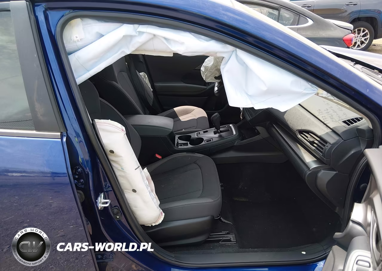 2025 Subaru Impreza Base 5-Door VIN:JF1GUABC2S8256196 - 5