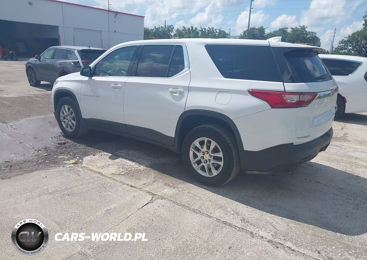 2019 Chevrolet Traverse Ls VIN:1GNERFKW7KJ308450 - 3