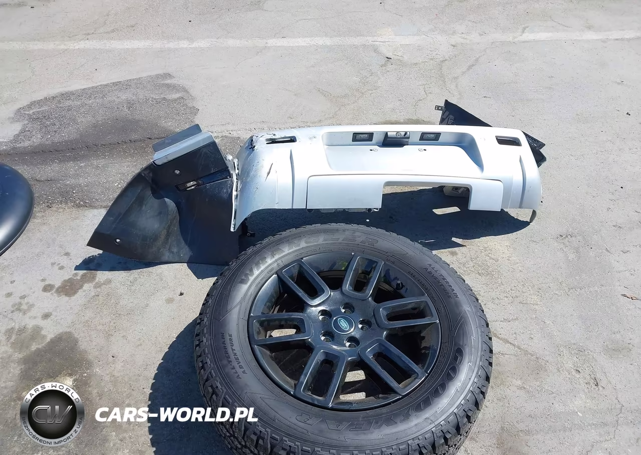 2022 Land Rover Defender 110 S VIN:SALEJ7RX1N2079355 - 12