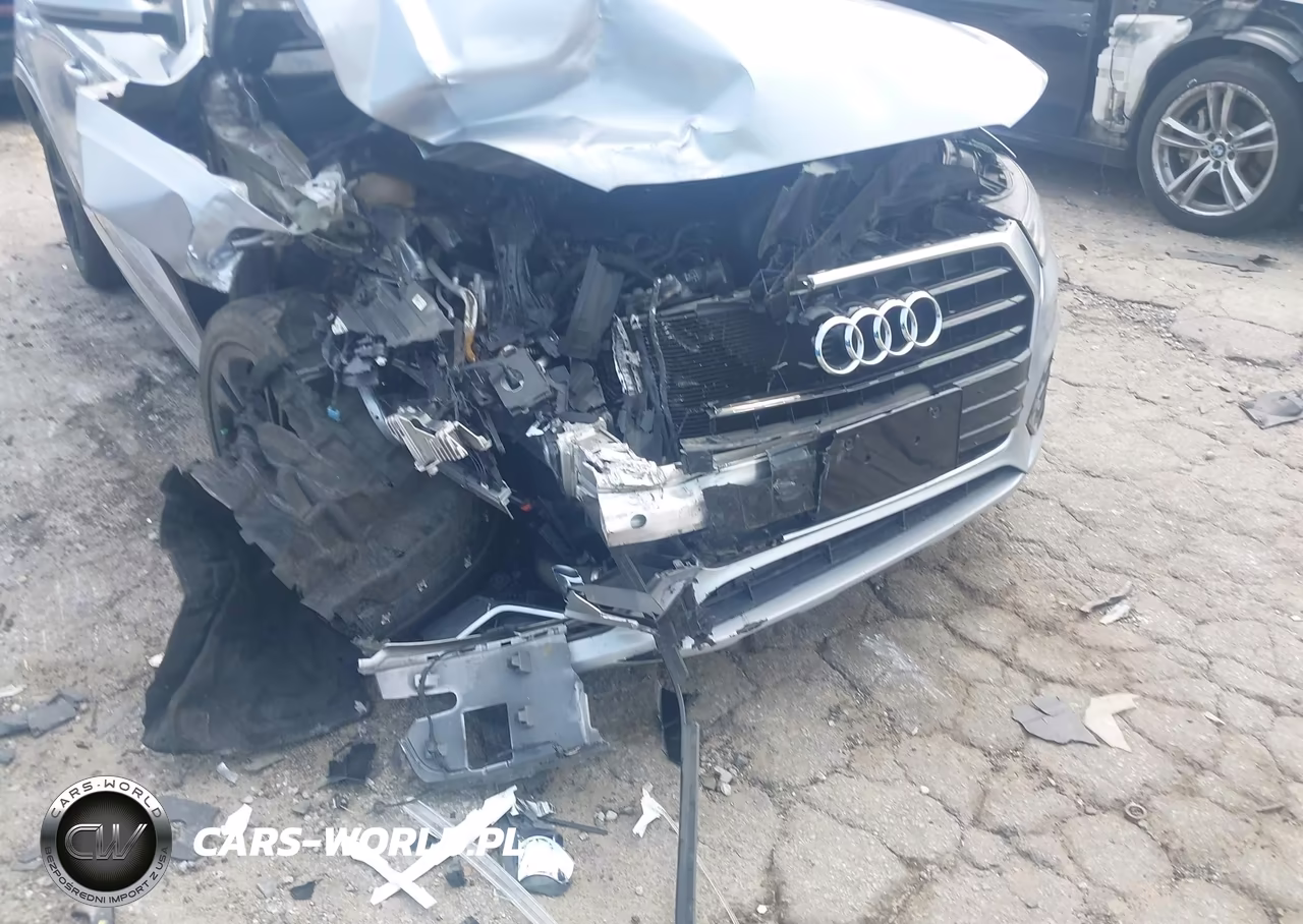 2017 Audi Q3 2.0T Premium VIN:WA1GCCFS0HR005636 - 6