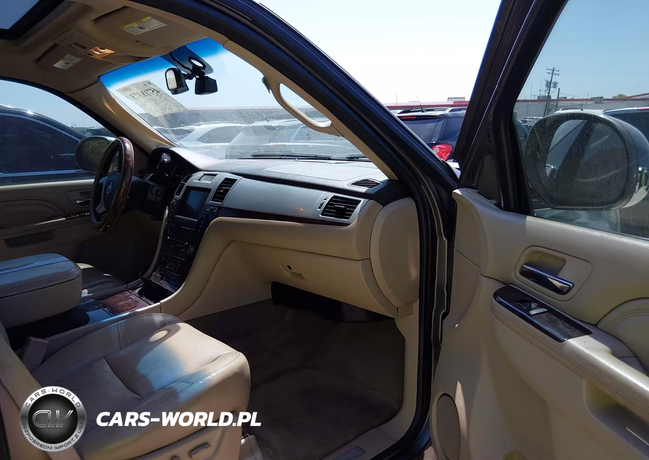 2011 Cadillac Escalade Premium VIN:1GYS3CEF3BR138140 - 5